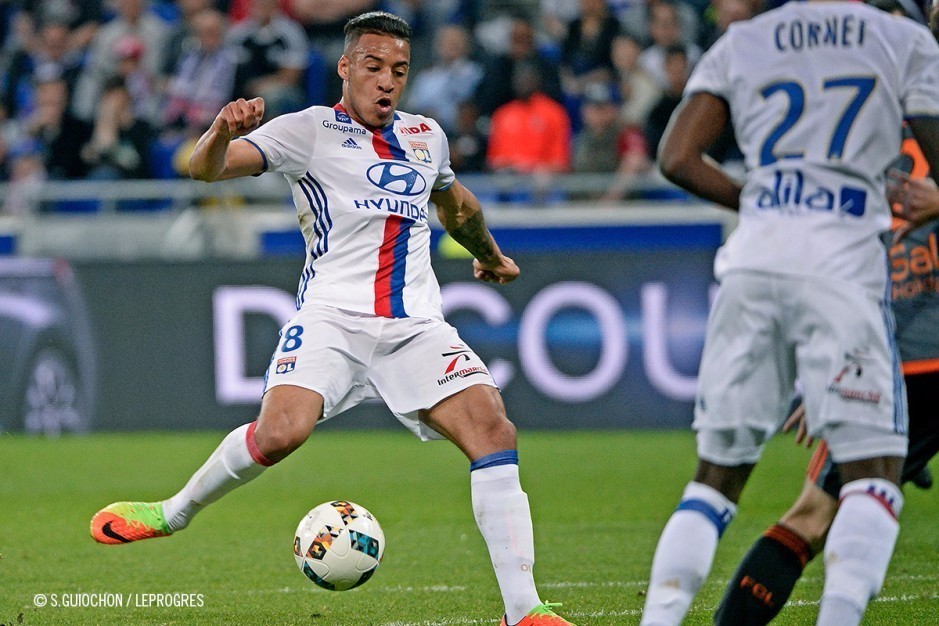 同乐城在线登录-里昂队在客场获胜，积分榜上继续领跑的简单介绍