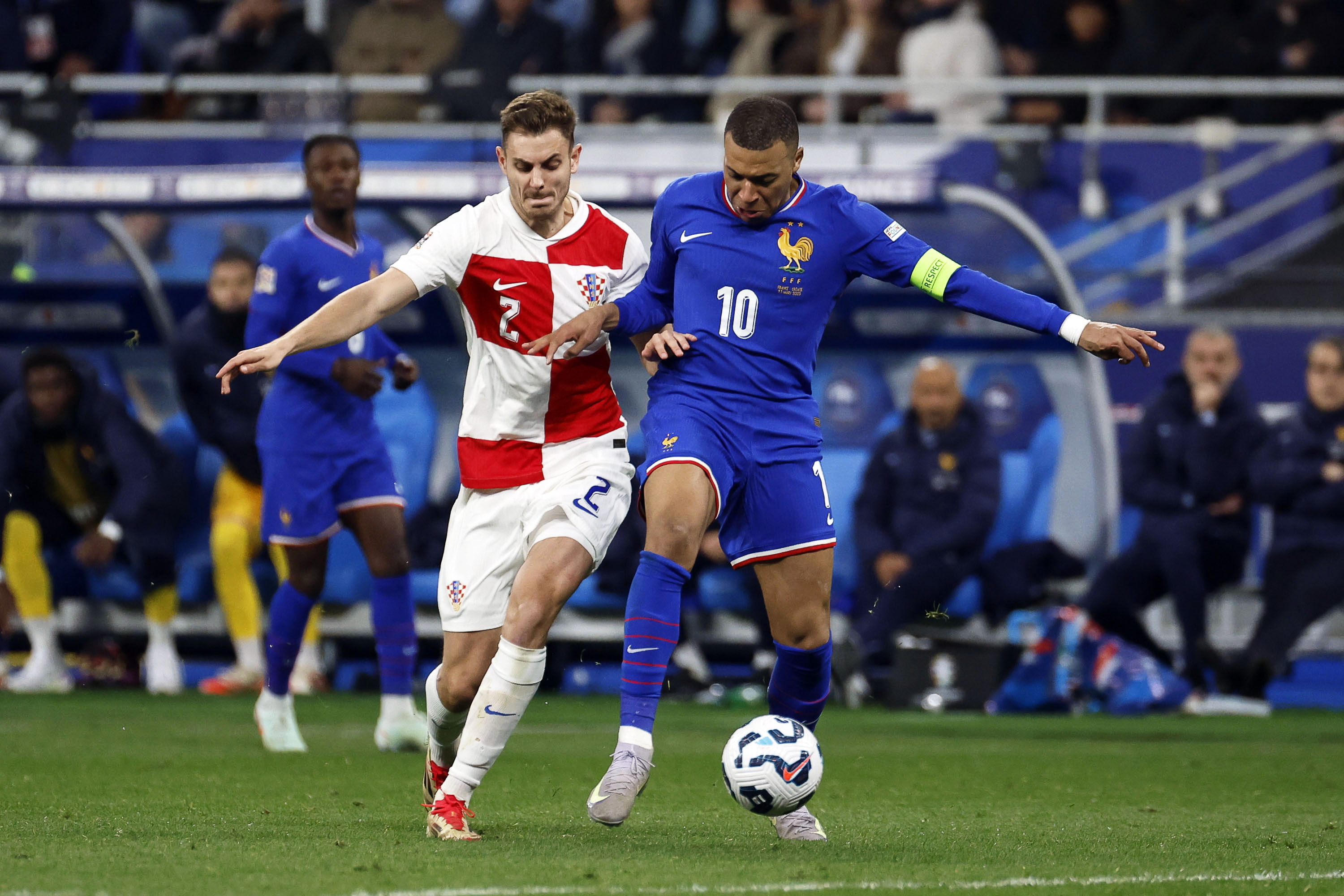 同乐城课程-精彩对决！欧国联赛再次掀起球迷热潮