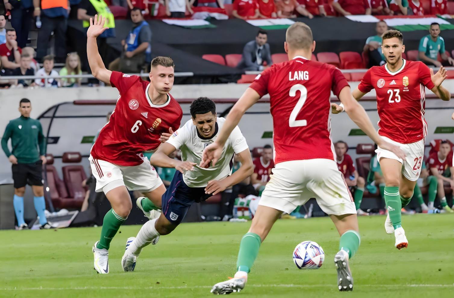 包含法国血洗冰岛,轻松晋级欧洲预选赛半决赛的词条 包含法国血洗冰岛,轻松晋级欧洲预选赛半决赛的词条