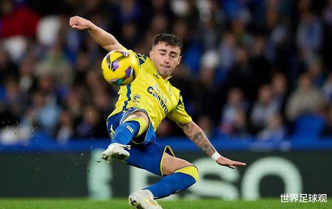 比利亚雷亚尔前锋火力全开取胜 比利亚雷亚尔前锋火力全开取胜